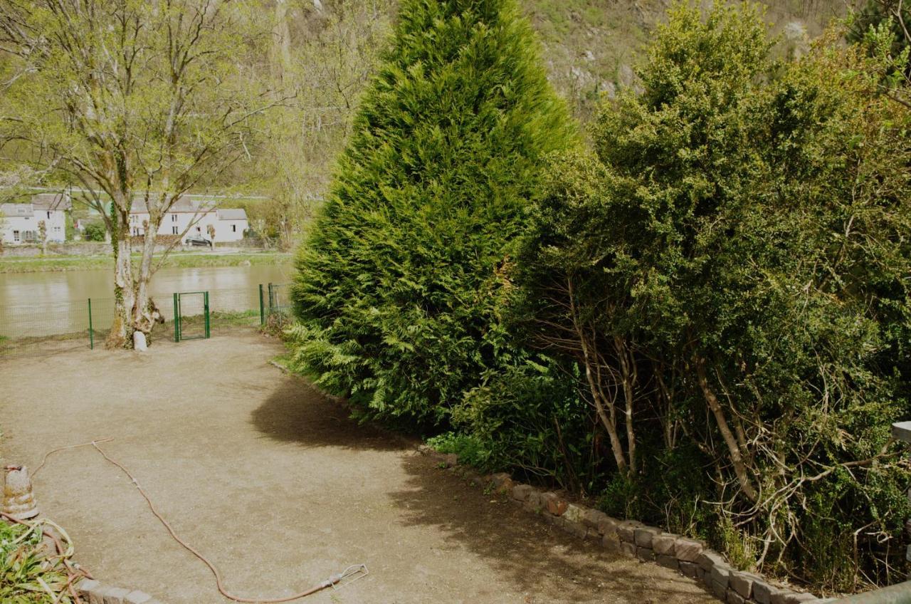 Le Doux Rivage, Proche De Charleville, Jardin Et Acces A La Voie Verte Joigny-sur-Meuse Eksteriør bilde