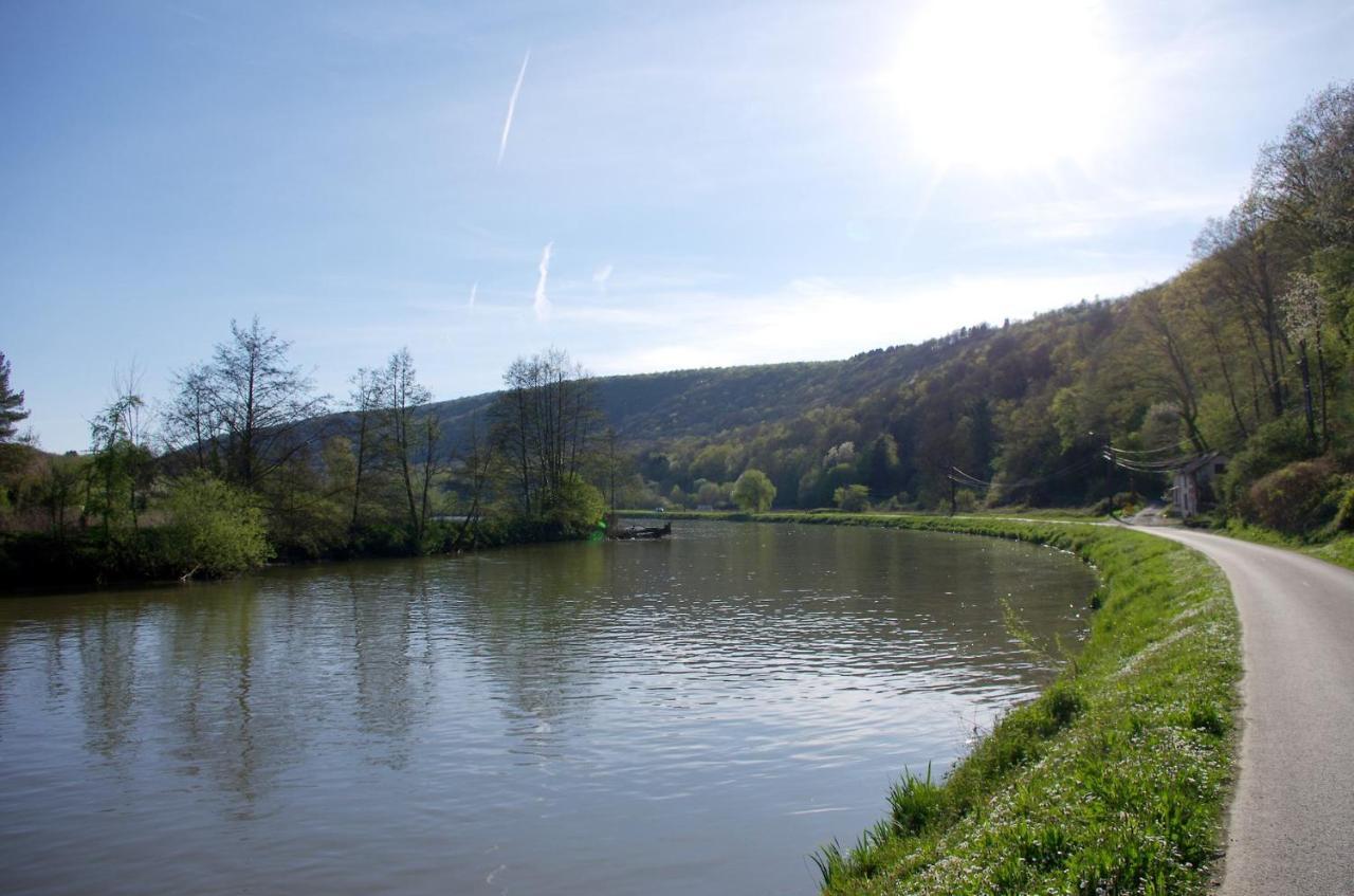 Le Doux Rivage, Proche De Charleville, Jardin Et Acces A La Voie Verte Joigny-sur-Meuse Eksteriør bilde